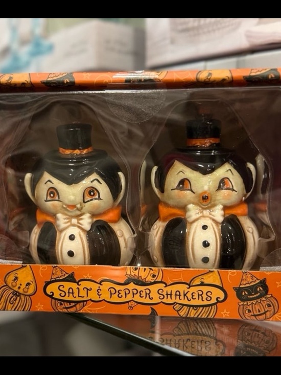 Other - Joanna Parker Halloween Vampire Salt & Pepper Shakers Set - Black & Orange